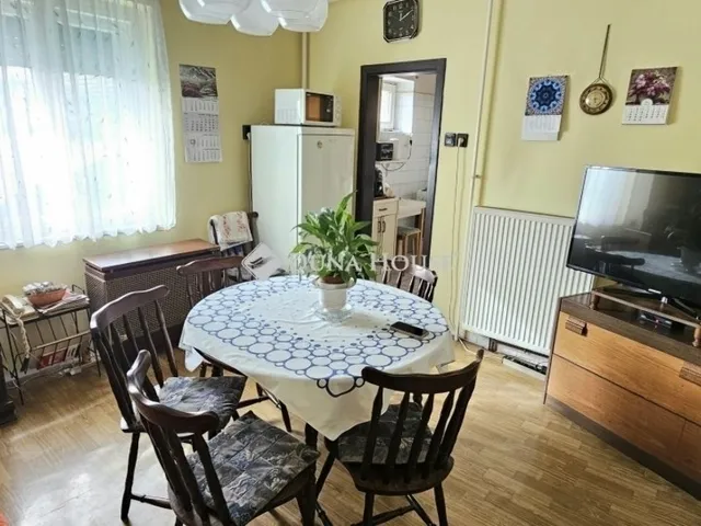 Eladó ház Bogád 179 nm