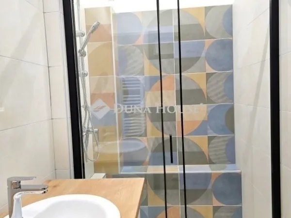 Eladó lakás Pécs, Uránváros 55 nm