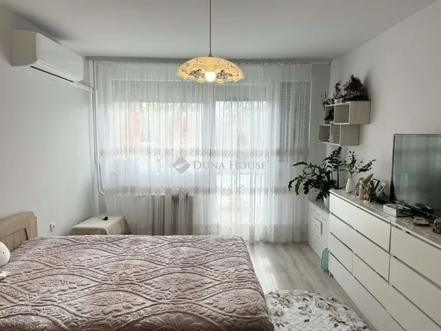 Eladó lakás Pécs, Kertváros 59 nm