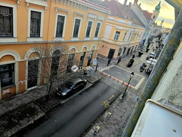 Kiadó lakás Pécs, Belváros 57 nm