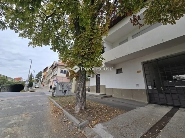 Eladó lakás Pécs, Tettye 100 nm