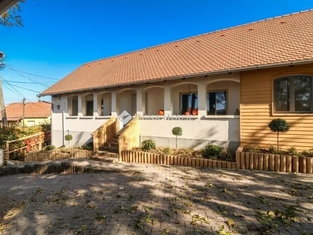 Eladó ház Bogád 90 nm