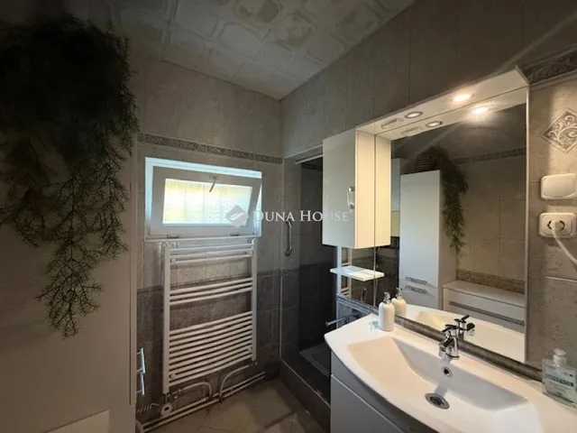 Eladó ház Pécs, Szkókó 90 nm