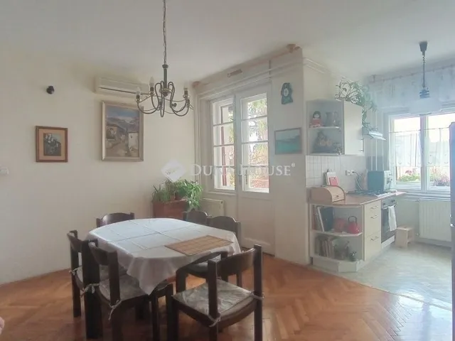 Eladó lakás Pécs, Belváros 94 nm