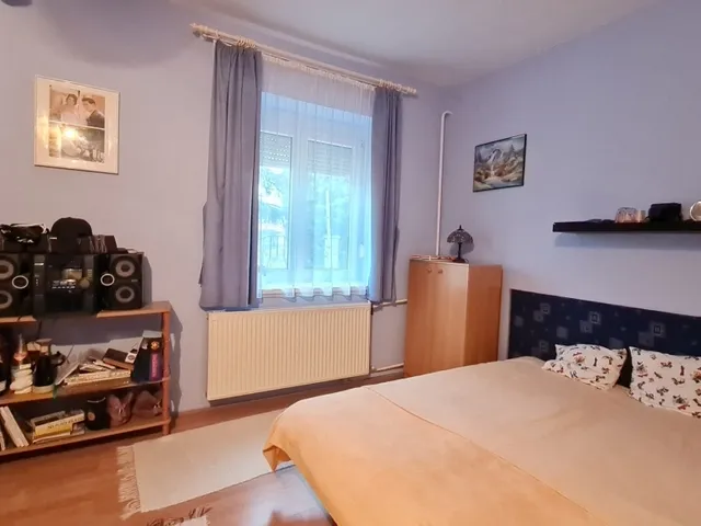 Eladó ház Kozármisleny 237 nm