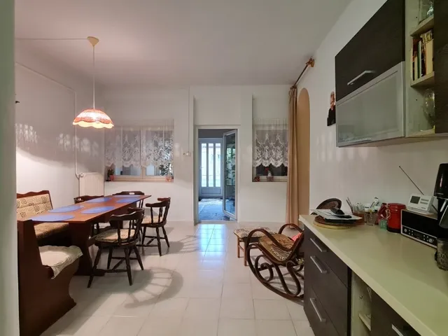 Eladó ház Kozármisleny 237 nm