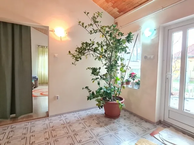 Eladó ház Kozármisleny 237 nm