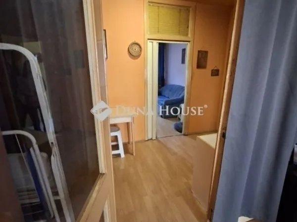 Eladó lakás Pécs, Kertváros 58 nm