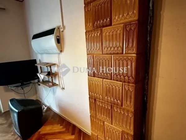 Eladó lakás Komló 36 nm