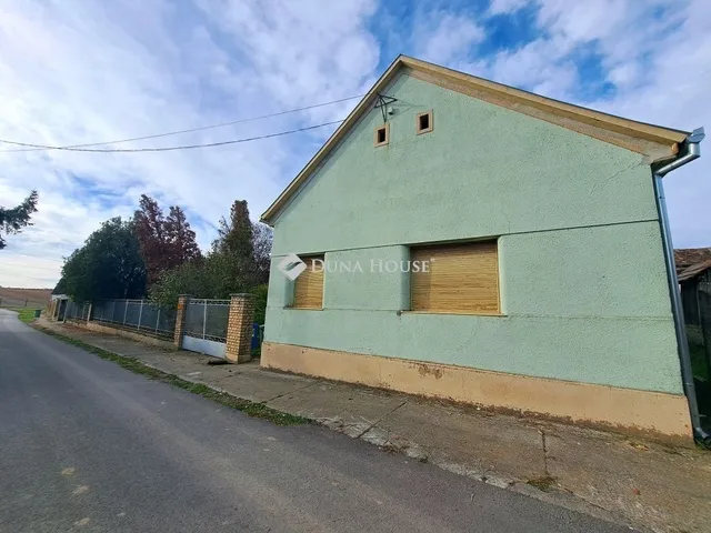 Eladó ház Töttös 93 nm