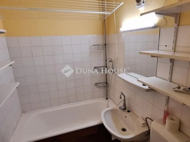 Kiadó lakás Pécs, Kertváros 39 nm