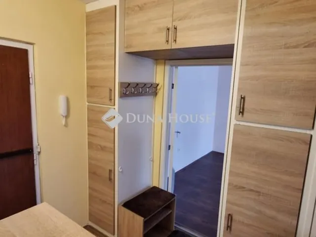 Kiadó lakás Pécs, Kertváros 39 nm