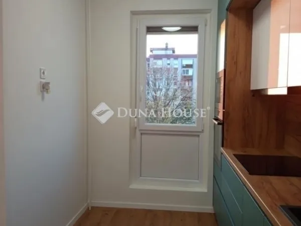 Eladó lakás Pécs, Kertváros 39 nm