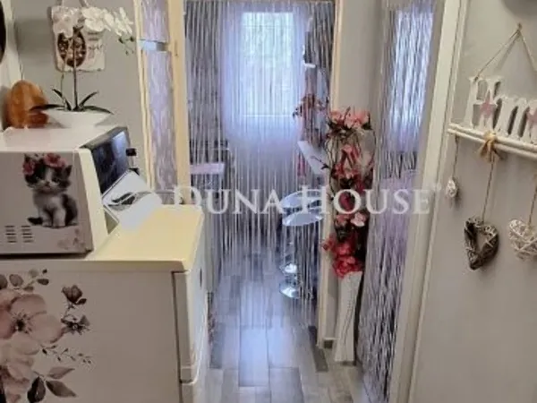 Eladó lakás Pécs, Kertváros 35 nm