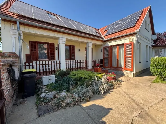 Eladó ház Palkonya 160 nm