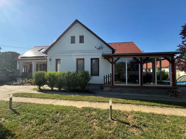 Eladó ház Palkonya 160 nm