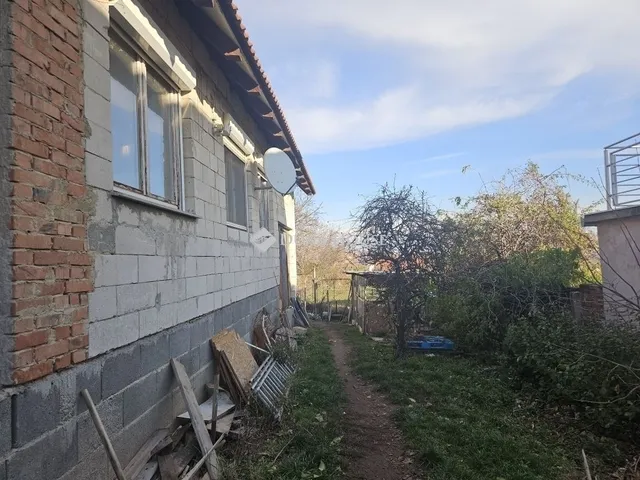 Eladó ház Pécs, Patacs 100 nm