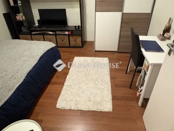 Kiadó lakás Pécs, Egyetemváros 54 nm