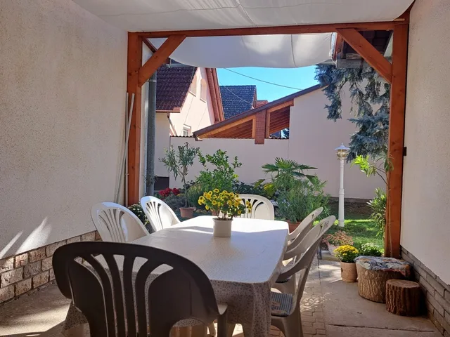 Eladó ház Bóly 250 nm