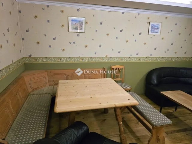 Eladó ház Orfű 300 nm