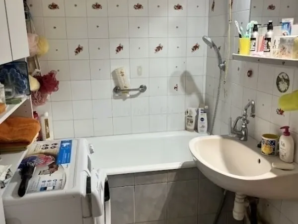 Eladó lakás Pécs, Kertváros 50 nm