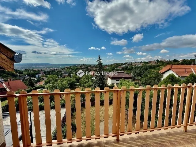 Eladó ház Pécs, Mecsekoldal 200 nm