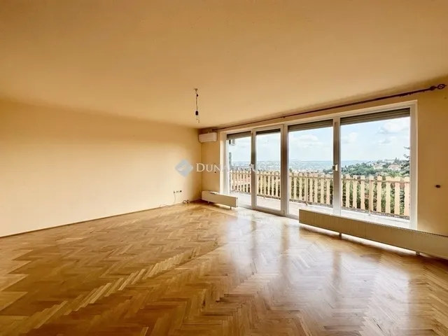 Eladó ház Pécs, Mecsekoldal 200 nm