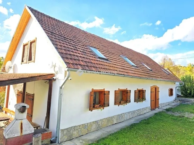 Eladó ház Orfű 300 nm
