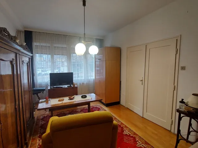 Eladó lakás Pécs, Uránváros 61 nm