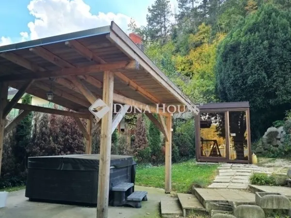 Eladó kereskedelmi és ipari ingatlan Orfű 430 nm