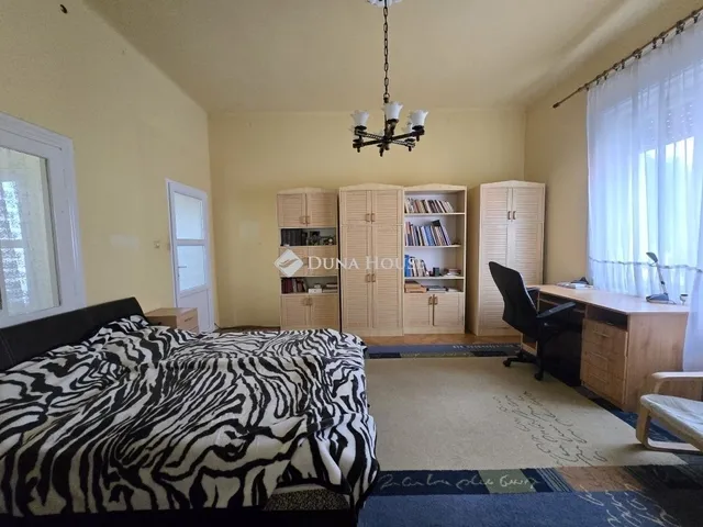 Eladó ház Pécs, Egyetemváros 190 nm