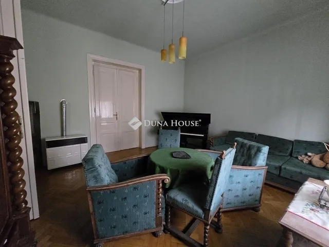 Eladó ház Pécs, Egyetemváros 190 nm