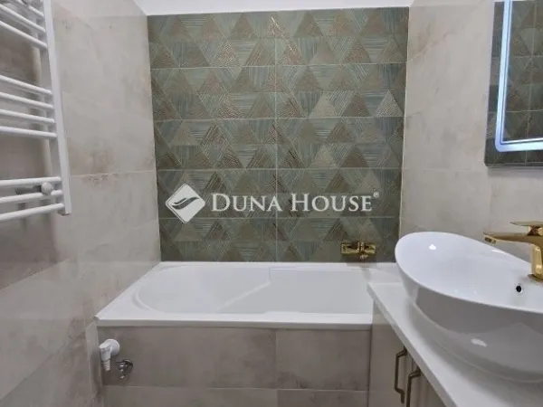 Eladó lakás Pécs, Kertváros 47 nm