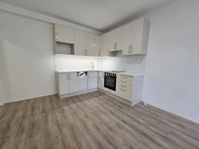 Eladó lakás Pécs, Kertváros 47 nm