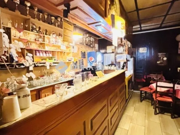 Eladó kereskedelmi és ipari ingatlan Pécs 200 nm