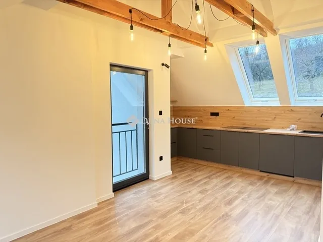 Eladó lakás Pécs, Mecsekoldal 68 nm