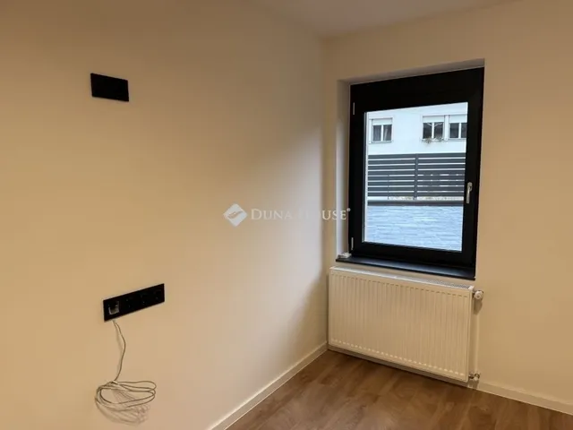 Eladó lakás Pécs, Bálics 78 nm