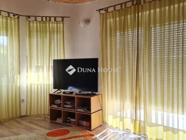 Eladó ház Kozármisleny 237 nm