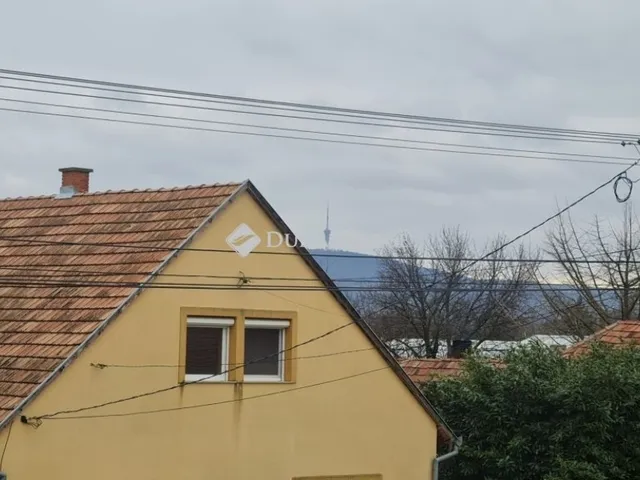 Eladó ház Kozármisleny 237 nm