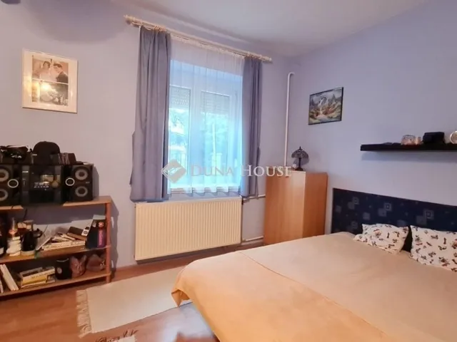 Eladó ház Kozármisleny 237 nm