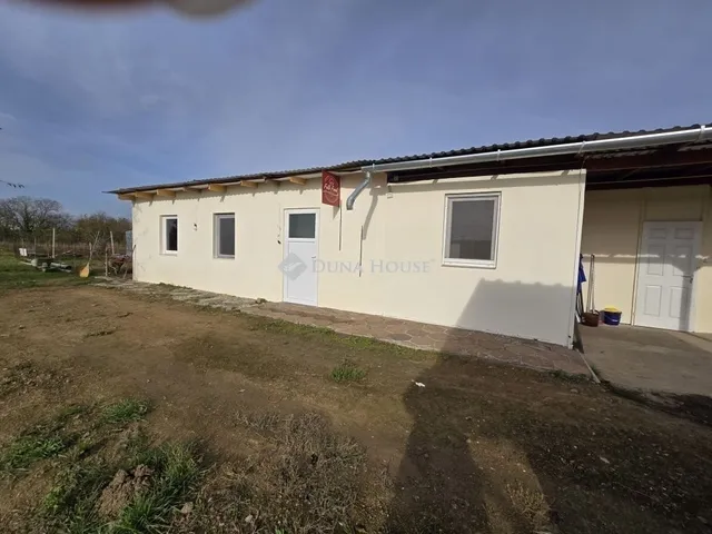 Eladó ház Görcsöny 100 nm