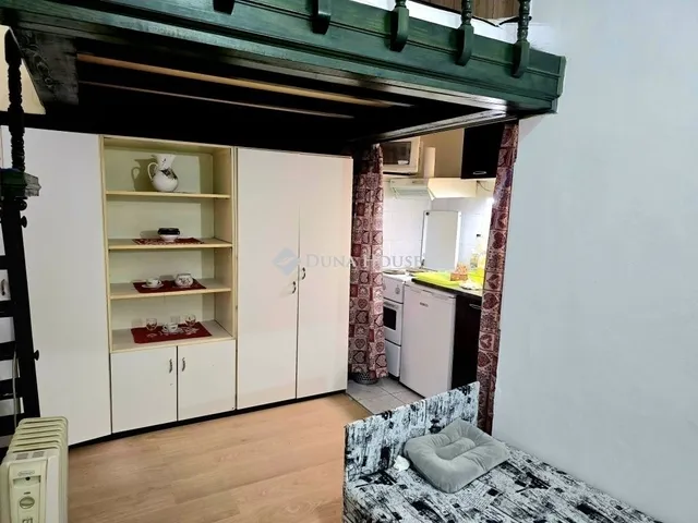 Eladó lakás Pécs 21 nm