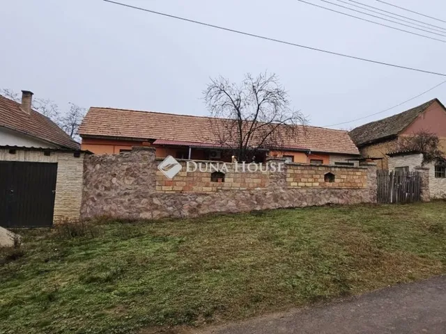 Eladó ház Geresdlak 65 nm