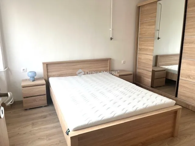 Eladó lakás Pécs, Uránváros 48 nm