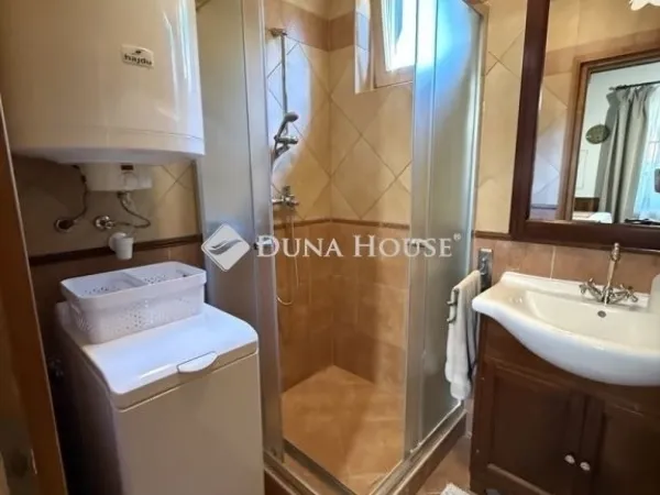 Eladó ház Balatonfenyves 210 nm