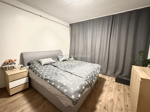 Eladó lakás Pécs, Kertváros 74 nm