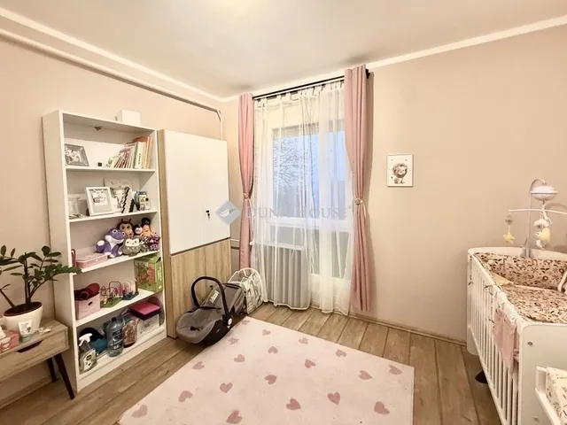 Eladó lakás Pécs, Kertváros 74 nm