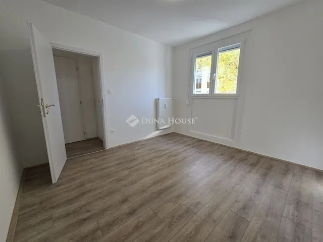 Eladó lakás Pécs, Kertváros 47 nm