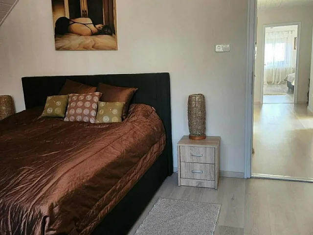 Eladó ház Pécs, Rigóder 360 nm