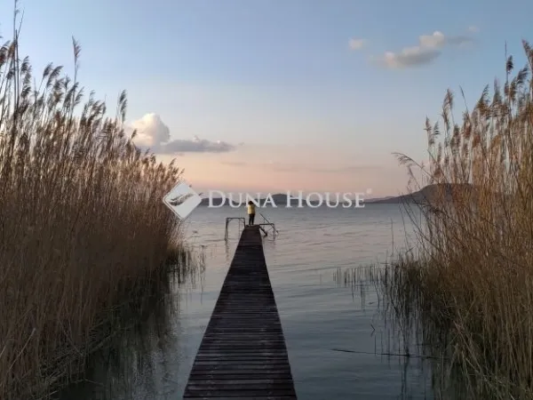 Eladó üdülő és hétvégi ház Balatonfenyves 90 nm